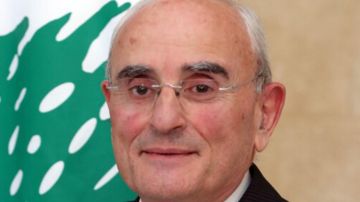 وزير الدفاع يدخل المستشفى... وهذا سبب دخوله وزير الدفاع يدخل المستشفى... وهذا سبب دخوله