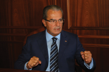 الخازن يثمن اتصال السيسي بالرئيس عون في ذكرى الاستقلال