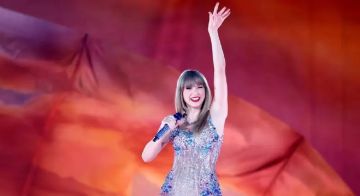 عشاق تايلور سويفت يتدفقون على متحف ألماني لمشاهدة لوحة أوفيليا عشاق تايلور سويفت يتدفقون على متحف ألماني لمشاهدة لوحة أوفيليا