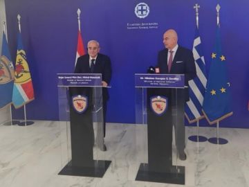 منسى بحث في أثينا مع نظيره اليوناني سبل تعزيز التعاون العسكري ودعم الجيش اللبناني