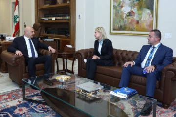 الرئيس عون وقع مرسوم احالة مشروع قانون معجل إلى مجلس النواب لتعديل وتعليق بعض مواد قانون الانتخابات النيابية الرئيس عون وقع مرسوم احالة مشروع قانون معجل إلى مجلس النواب لتعديل وتعليق بعض مواد قانون الانتخابات النيابية