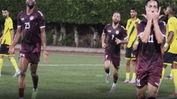 رباعية نظيفة للنجمة في مرمى العهد انفرد بها بصدارة الدوري رباعية نظيفة للنجمة في مرمى العهد انفرد بها بصدارة الدوري