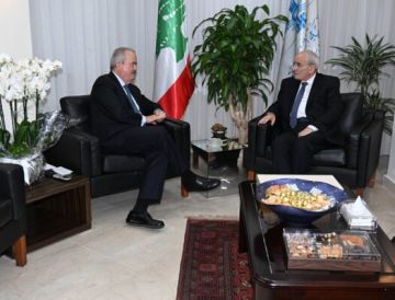 جابر ومنسى بحثا المخصصات المالية ومشاريع المساعدات للعسكريين وعائلات الشهداء