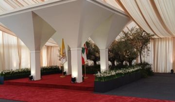 وصول السفير البابوي الى مبنى كبار الزوار في مطار بيروت