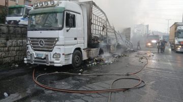 التحكم المروري: احتراق شاحنة على اوتوستراد زوق مكايل المسلك والعمل جار على المعالجة