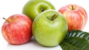 لماذا يجب تناول التفاح يوميا؟