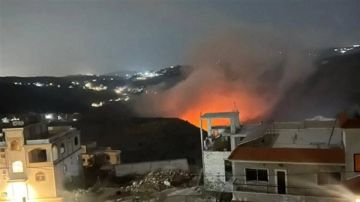 الطيران الحربي أغار فجرا على أطراف بلدة طيرفلسية في قضاء صور الطيران الحربي أغار فجرا على أطراف بلدة طيرفلسية في قضاء صور