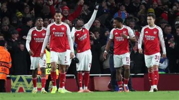 بفوز نادر.. أرسنال ينتزع صدارة دوري الأبطال من بايرن ميونيخ