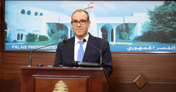 عبد العاطي من قصر بعبدا: المنطقة برمتها على شفا التصعيد الكامل.. ونقوم بجهد كبير لتجنيب لبنان أي مخاطر أو ميول عدوانية ! عبد العاطي من قصر بعبدا: المنطقة برمتها على شفا التصعيد الكامل.. ونقوم بجهد كبير لتجنيب لبنان أي مخاطر أو ميول عدوانية !