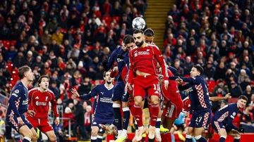 ليفربول ينهار: هزيمة سادسة وتراجع صادم إلى المركز الـ11