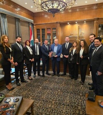 بري استقبل وفدا من الحقوقيين والإعلاميين والنفسانيين وعرض معهم الاوضاع العامة