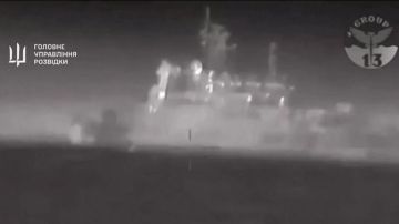 وزير الدفاع البريطاني يحذر من سفينة روسية غامضة