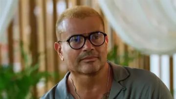 عمرو دياب يوقف حفله في دبي.. شاهدوا ماذا فعل (فيديو) عمرو دياب يوقف حفله في دبي.. شاهدوا ماذا فعل (فيديو)