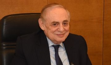 البستاني دعا للاستثمار بالذهب في لبنان: زيارة الوفد الاميركي خطيرة ونحن نخنق عسكريا وماليا البستاني دعا للاستثمار بالذهب في لبنان: زيارة الوفد الاميركي خطيرة ونحن نخنق عسكريا وماليا