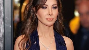 بالفيديو... فنانة شهيرة جدا بكت خلال لقائها بنانسي عجرم