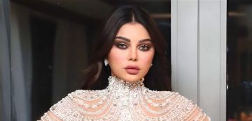 قرار منع هيفا وهبي عن الغناء يثير جدلا في هذه الدولة العربية