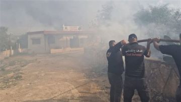 إطلاق قذيفتين مدفعيتين باتجاه عناصر الدفاع المدني اللبناني الذين يحاولون إخماد النيران في الزلوطية ويارين