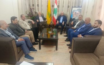 لقاء بين حزب الله واللقاء التشاوري الوطني الفلسطيني لمناقشة أوضاع اللاجئين الفلسطينيين في لبنان لقاء بين حزب الله واللقاء التشاوري الوطني الفلسطيني لمناقشة أوضاع اللاجئين الفلسطينيين في لبنان