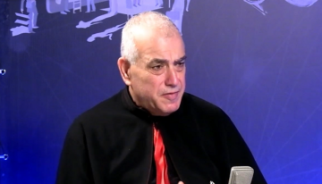 أبو كسم استنكر الإساءة إلى المسيح ودعا الحجار لاتخاذ إجراءات عقابية: لاحترام القيم الدينية