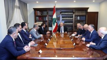 الرئيس عون تبلغ تسليم الوفد الليبي ملف التحقيق الكامل في قضية تغييب الامام الصدر