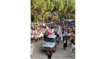 ثانوية مار أنطونيوس في زغرتا نظمت مسيرة روحية تكريما لذخائر البطريرك الدويهي