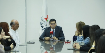 مرقص أمام وفد طالبي من NDU زار إذاعة لبنان والوكالة الوطنية للاعلام:القانون الجديد للإعلام يحدث نقلة نوعية ويعزز حرية الإعلام واستقلالية الصحافيين فلحه: الإعلام اللبناني أداة فاعلة في مواجهة تحديات العصر الرقمي وتحقيق الاستقلالية الفكرية مرقص أمام وفد طالبي من NDU زار إذاعة لبنان والوكالة الوطنية للاعلام:القانون الجديد للإعلام يحدث نقلة نوعية ويعزز حرية الإعلام واستقلالية الصحافيين فلحه: الإعلام اللبناني أداة فاعلة في مواجهة تحديات العصر الرقمي وتحقيق الاستقلالية الفكرية