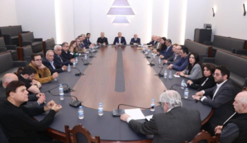 الكتائب: حسم قانون اقتراع المغتربين وتثبيت سلطة الدولة أولوية وطنية لتجنيب لبنان الدمار