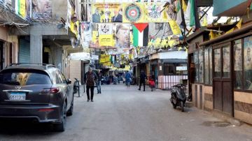 جهود السيد ياسر عباس والسفير الأسعد تثمر: بدء التسجيل لترميم بيوت أهلنا في مخيم عين الحلوة جهود السيد ياسر عباس والسفير الأسعد تثمر: بدء التسجيل لترميم بيوت أهلنا في مخيم عين الحلوة