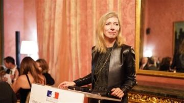 مستشارة ماكرون بالعربي... والوقت لم يحن بعد مستشارة ماكرون بالعربي... والوقت لم يحن بعد