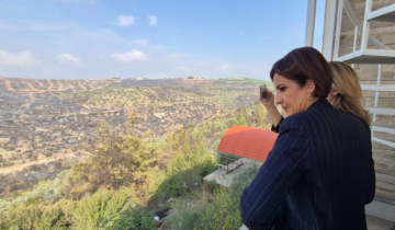 وزيرة البيئة تفقدت مواقع الحرائق في داريا والمطلة والجليلية وتلة حصروت واكدت اهمية تعزيز الدفاع المدني بالامكانات المتاحة