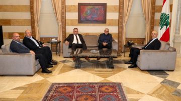 الحجار بحث مع عطية وآلان عون في شؤون إنمائية وخدماتية الحجار بحث مع عطية وآلان عون في شؤون إنمائية وخدماتية