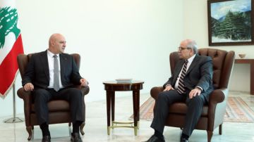 الحزب يحاول إعادة التمول والتسلح.. فأين الدولة؟