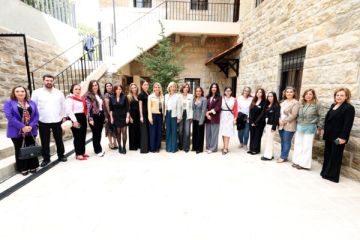 السيدة الأولى زارت مشروع نساء الشمس التابع لجمعية سطوح بيروت