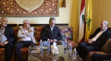 عز الدين استقبل وفدا من الجبهة الديمقراطية لتحرير فلسطين: لن نرفع راية الاستسلام عز الدين استقبل وفدا من الجبهة الديمقراطية لتحرير فلسطين: لن نرفع راية الاستسلام