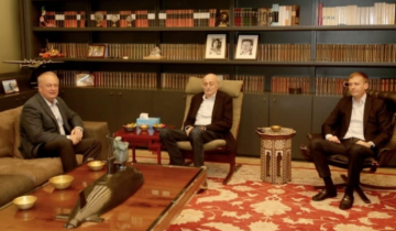 جنبلاط عرض القضايا السياسية اللبنانية والإقليمية مع سفير روسيا