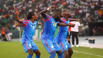 فازوا بفضل السحر.. اتهامات تطال لاعبي الكونغو الديمقراطية بعد مباراة حامية فازوا بفضل السحر.. اتهامات تطال لاعبي الكونغو الديمقراطية بعد مباراة حامية