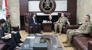 قائد الجيش يلتقي السفير الكوري وممثلة الأمم المتحدة لشؤون المرأة