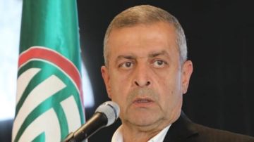 قبيسي: لا يجوز أن يبقى الجنوب متروكا فيما يعيش قسم آخر من اللبنانيين بلا اكتراث قبيسي: لا يجوز أن يبقى الجنوب متروكا فيما يعيش قسم آخر من اللبنانيين بلا اكتراث