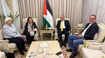 جمعية المواساة تزور السفير محمد الأسعد مهنئة وتبحث معه تعزيز التعاون لخدمة المجتمع الفلسطيني في لبنان جمعية المواساة تزور السفير محمد الأسعد مهنئة وتبحث معه تعزيز التعاون لخدمة المجتمع الفلسطيني في لبنان