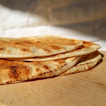 في جبيل... وضع سم اللانيت في الخبز!