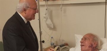 الرئيس عون أوفد شلالا إلى مستشفى مار يوسف للاطمئنان إلى صحة الفنان الكبير إحسان صادق