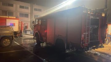 بالصور: كارثة حريق هواتشيكن سقوط 3 ضحايا والنيران حاصرت العمال قبل تدخل فرق الإنقاذ!