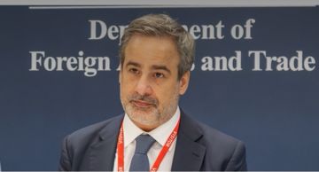 معوض يعقد سلسلة لقاءات رسمية في كانبيرا لتعزيز العلاقات بين لبنان وأوستراليا