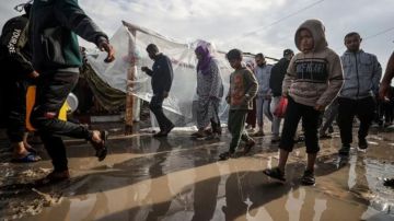 الفصائل الفلسطينية تحذر من كارثة إنسانية في غزة مع دخول فصل الشتاء الفصائل الفلسطينية تحذر من كارثة إنسانية في غزة مع دخول فصل الشتاء