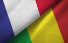 فرنسا توصي رعاياها بمغادرة مالي