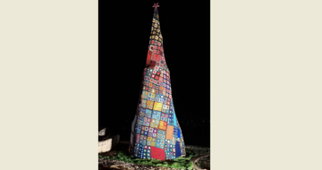 بلدة آسيا البترونية افتتحت معرضها الميلادي وأضاءت شجرة العيد المحبوكة بالكروشيه بلدة آسيا البترونية افتتحت معرضها الميلادي وأضاءت شجرة العيد المحبوكة بالكروشيه