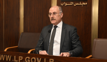 عبدالله عن استهداف السيارة في سبلين: مرة جديدة يؤكد العدو رفضه مبدأ التفاوض عبدالله عن استهداف السيارة في سبلين: مرة جديدة يؤكد العدو رفضه مبدأ التفاوض