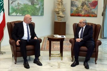 الرئيس عون يلتقي سلام قبيل انعقاد جلسة مجلس الوزراء في قصر بعبدا