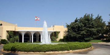 رئاسة الجمهورية: تكليف سيمون كرم ترؤس الوفد اللبناني إلى اجتماعات اللجنة التقنية العسكرية للبنان