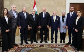 الرئيس عون استقبل مجموعة من خريجي الجامعة الأميركية الرئيس عون استقبل مجموعة من خريجي الجامعة الأميركية